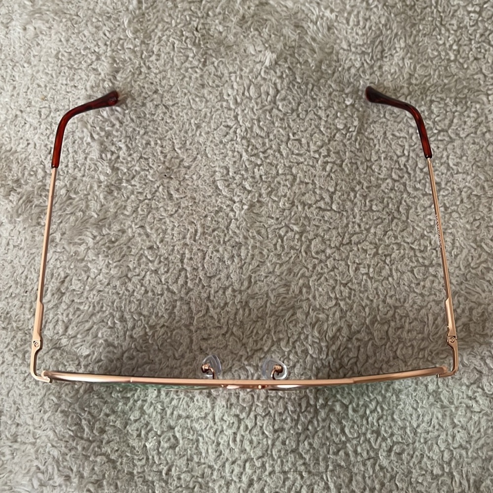 NWT aviator sunglasses - Picture 5 of 6